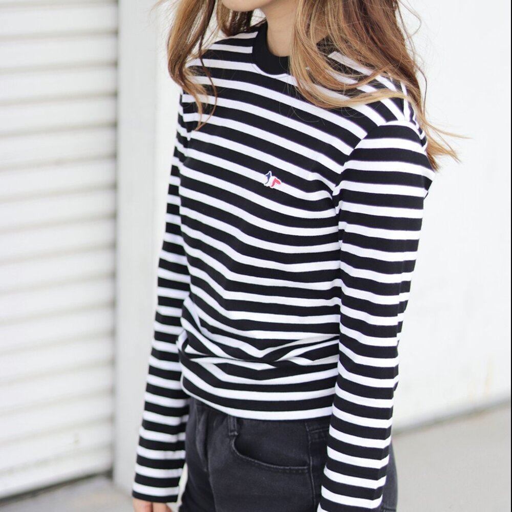 NWT - Maison Kitsune Marine Unisex Stripe T-shirt - Black⚓🤍🖤